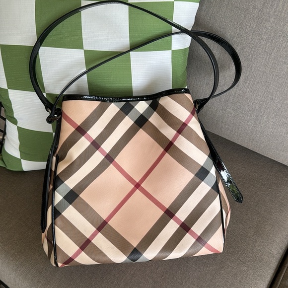 Burberry Nova Check Shoulder Bag - Picture 3 of 11